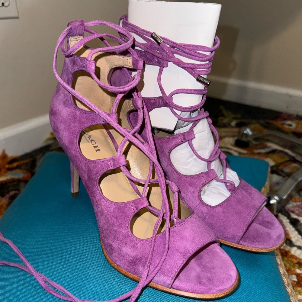Beautiful COACH KIRA Suede Lace-up high heel shoes 8M